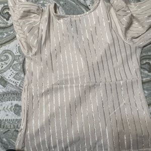 V NECK LONG SLEEVE CREME COLLORED SHIRT, LONG SLEEVE, MINE, CROPPED, L